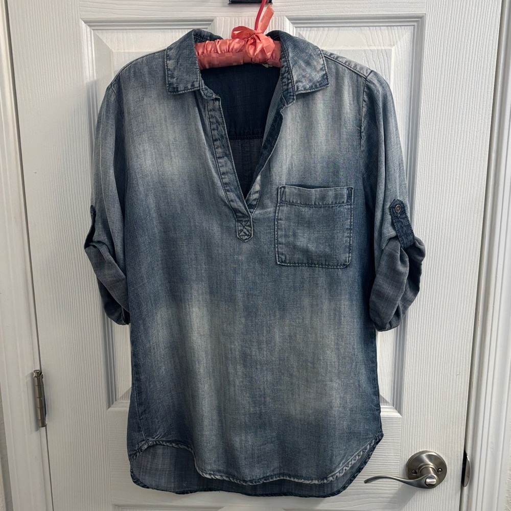 Women's Chelsea & Violet Tencel Chambray Denim Tunic Top - Soft Blue Size XS